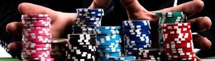 Barma99 APP Live Casino နှင့် Slots ဂိမ်းများ ကစားနေသောမြင်ကွင်း